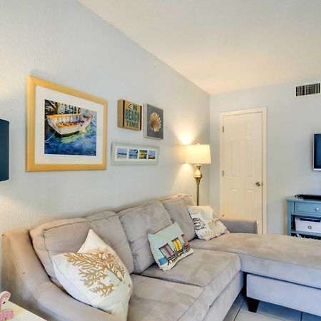 St Pete Beach Condo With Pool, 5 Min Walk To Beach! St. Pete Beach Exterior photo